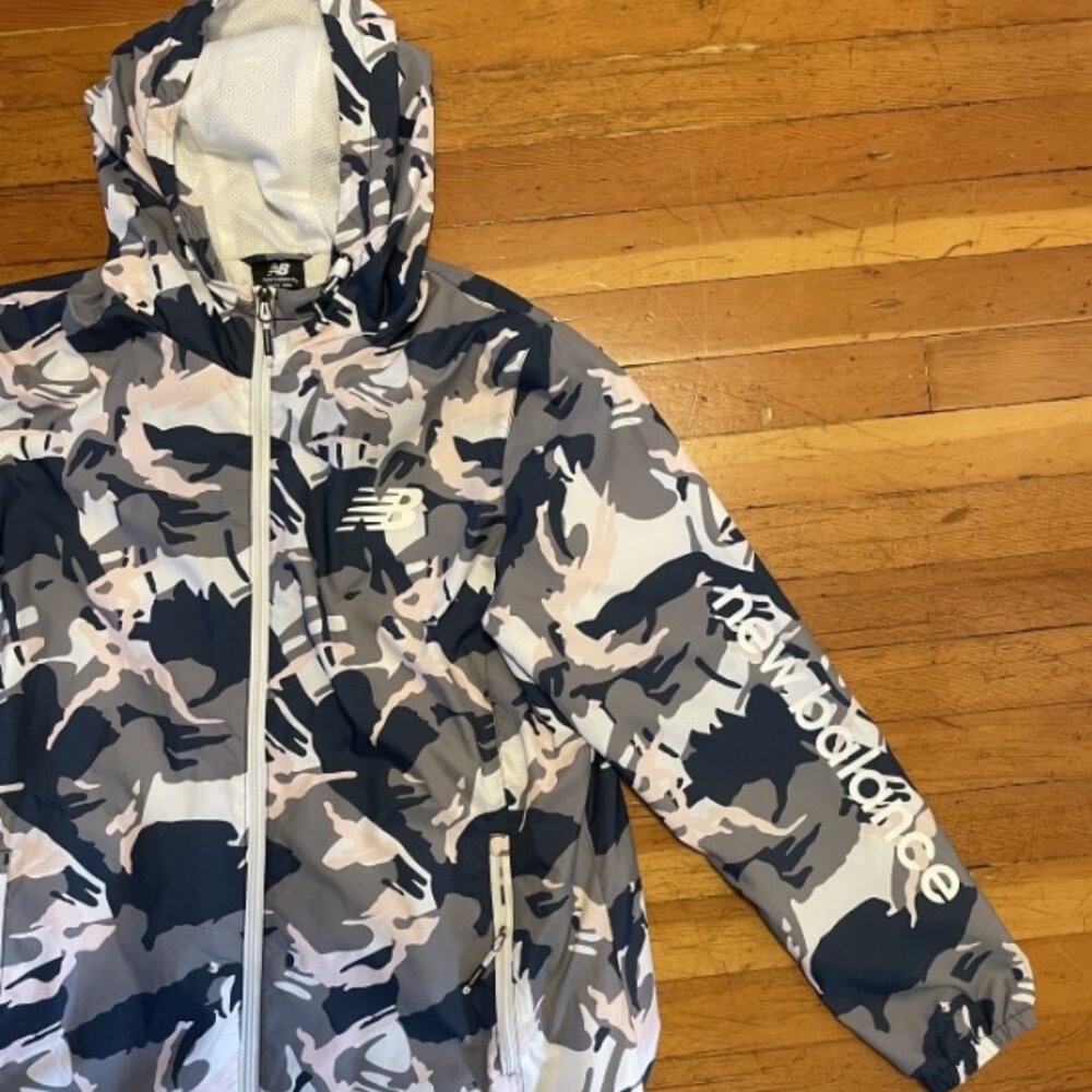 New Balance Abstract Camo Navy Pink Gray Zip Rain Jacket Windbreaker Women’s XL